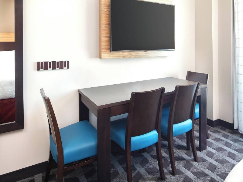 Towneplace Suites San Diego Downtown image