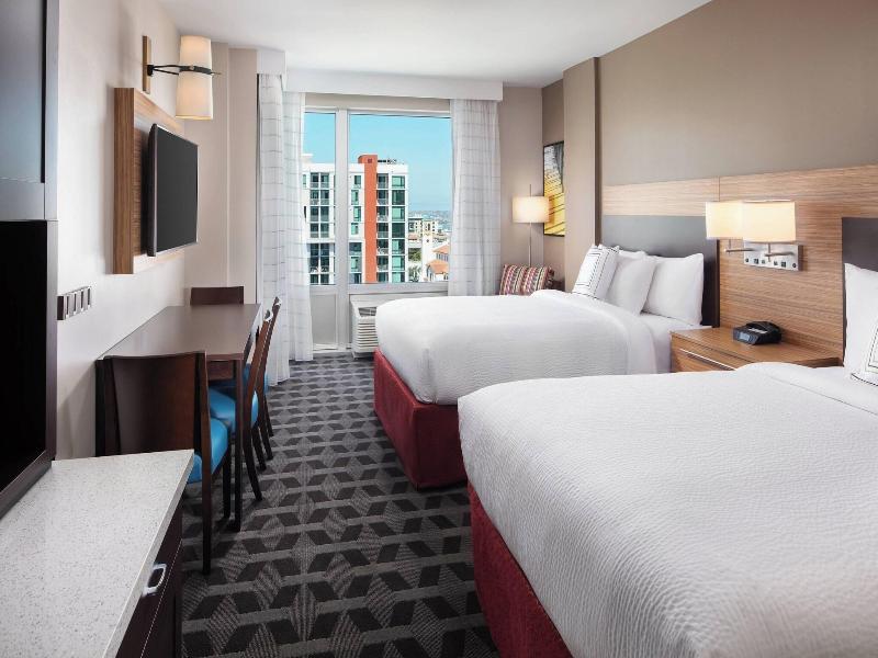 Towneplace Suites San Diego Downtown image