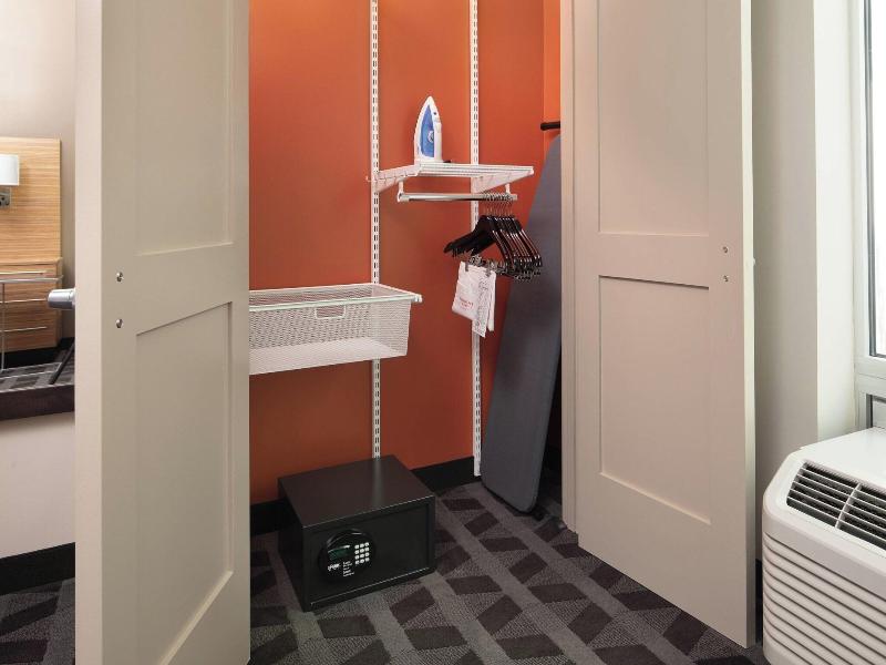 Towneplace Suites San Diego Downtown image