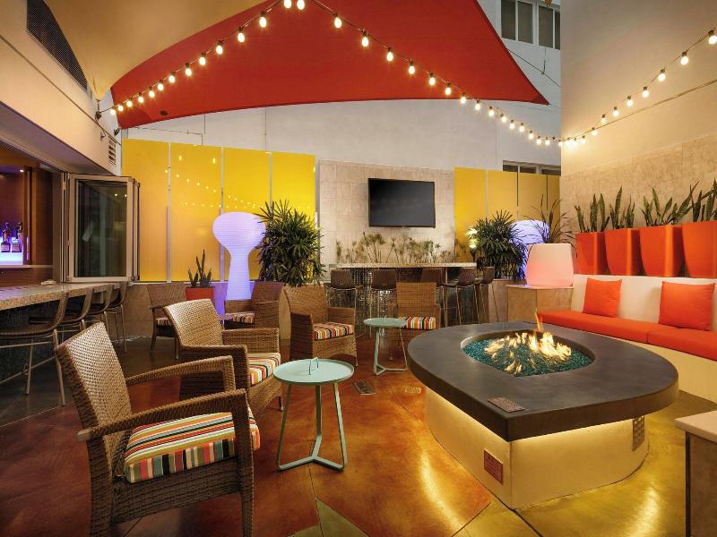 Towneplace Suites San Diego Downtown image