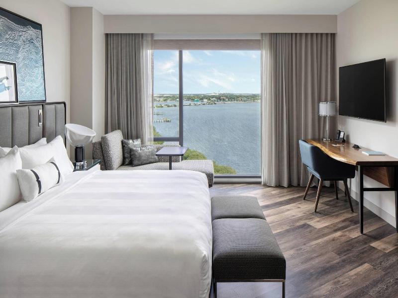 The Current Hotel Autograph Collection image