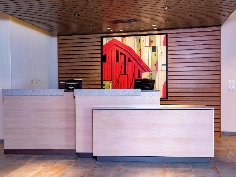 Fairfield Inn Suites Fair Oaks Farms
