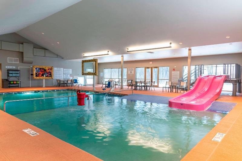 Fairfield Inn Suites Fair Oaks Farms image