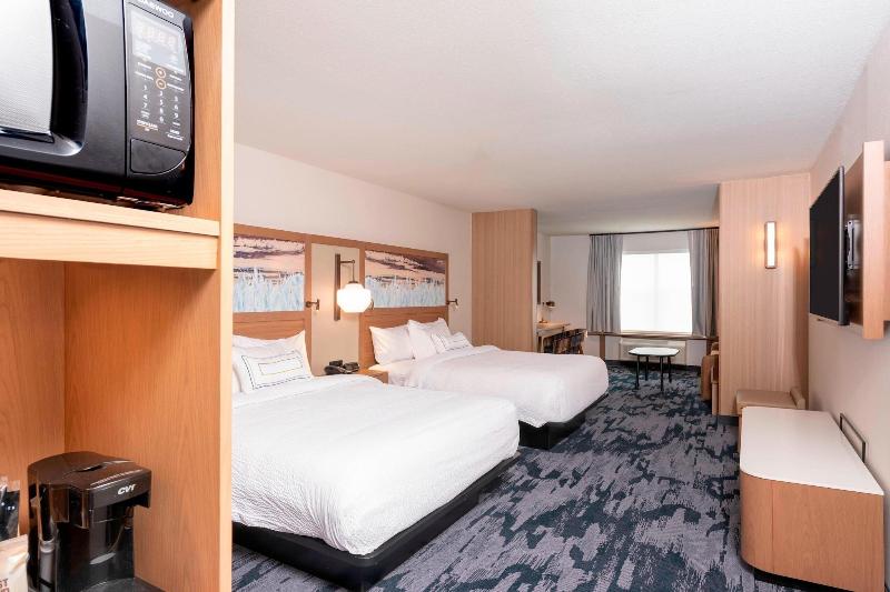 Fairfield Inn Suites Fair Oaks Farms image