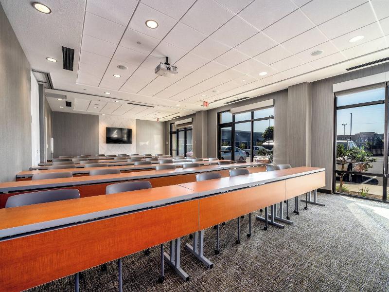 Springhill Suites Oakland Airport image
