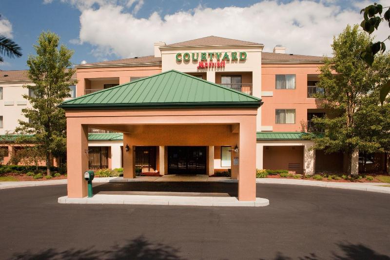 Courtyard Hartford Manchester image