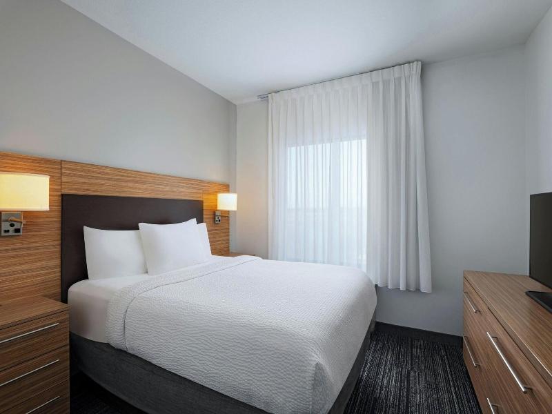 Towneplace Suites by Marriott Ames image