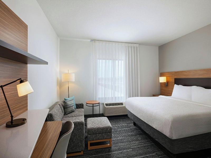 Towneplace Suites by Marriott Ames image