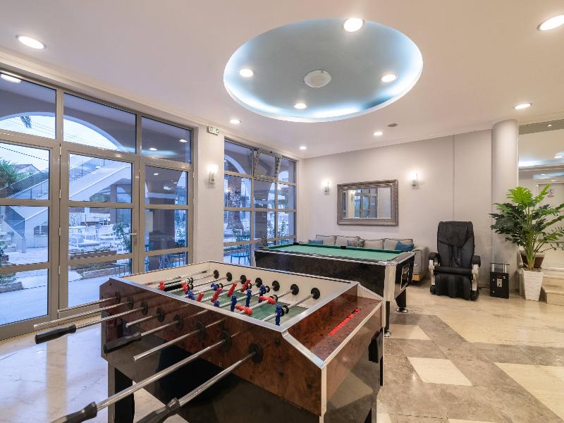Karras Grande Resort image