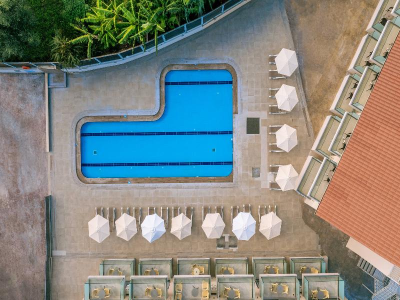 Karras Grande Resort image