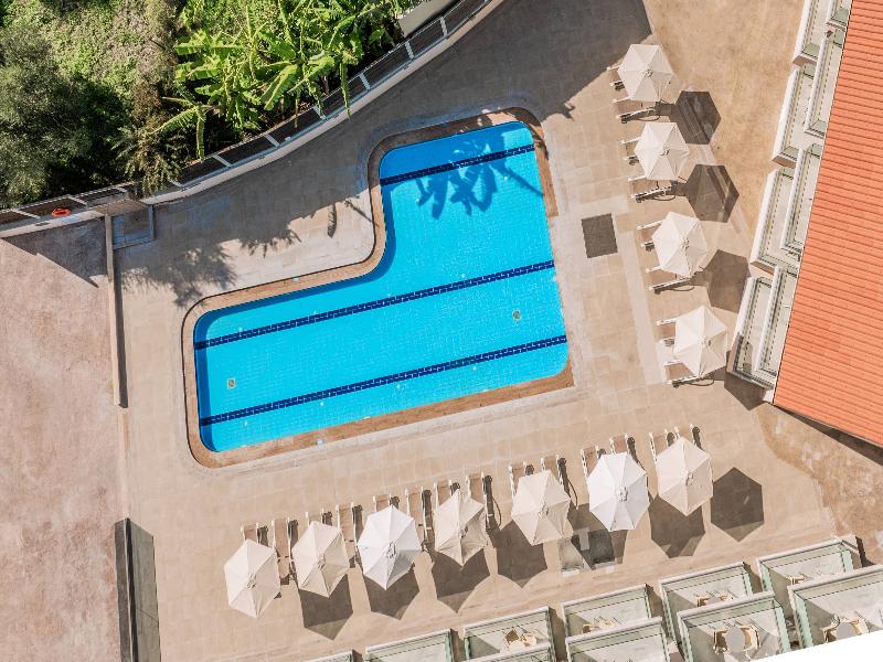 Karras Grande Resort image