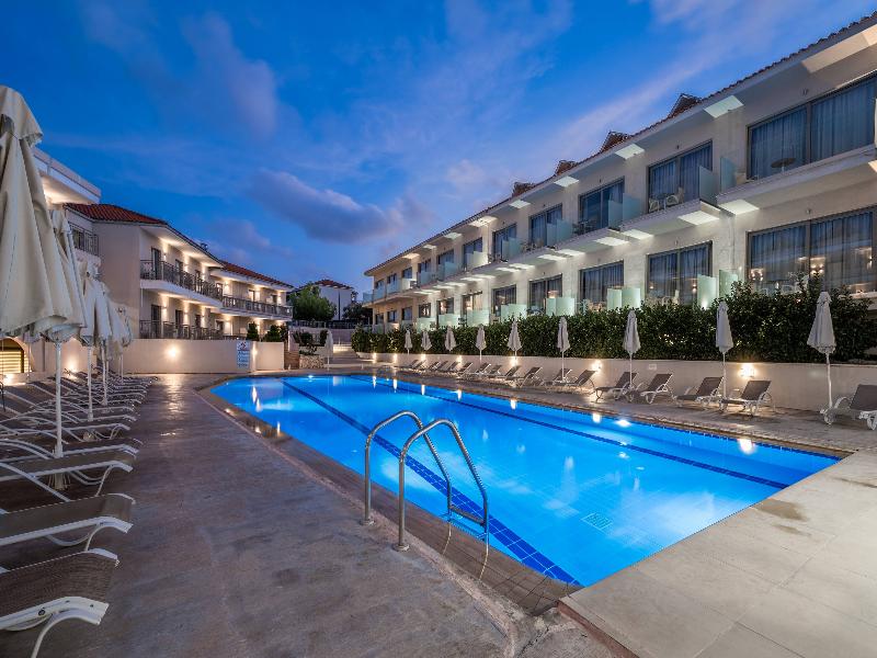 Karras Grande Resort image
