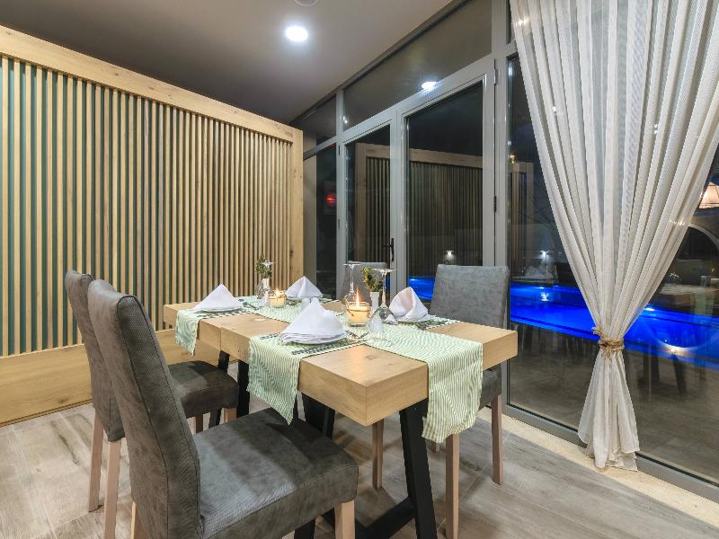 Karras Grande Resort image