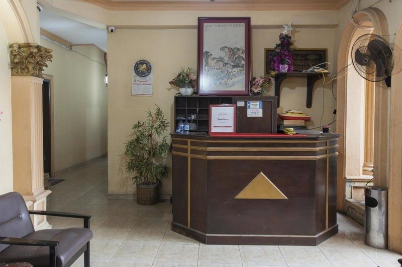 RedDoorz near Ciputra World 2 Surabaya — view