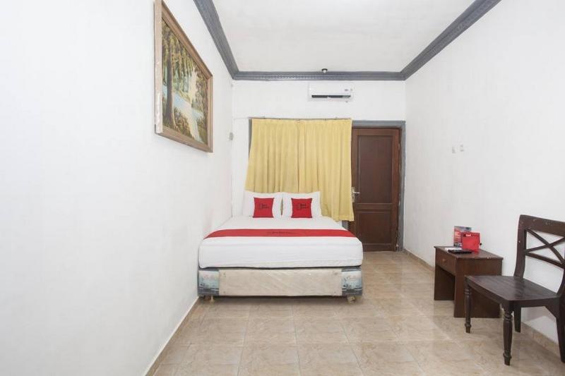 RedDoorz near Ciputra World 2 Surabaya image