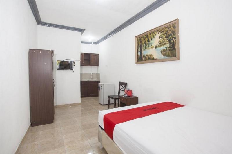 RedDoorz near Ciputra World 2 Surabaya image