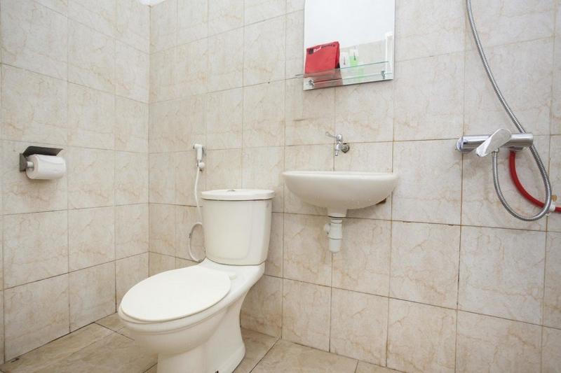 RedDoorz near Ciputra World 2 Surabaya image