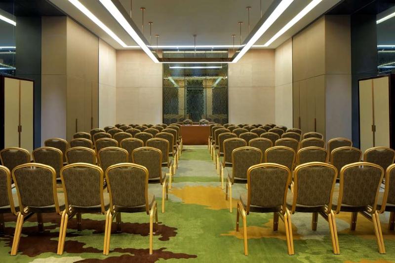 Radisson Blu Hotel Kashgar image