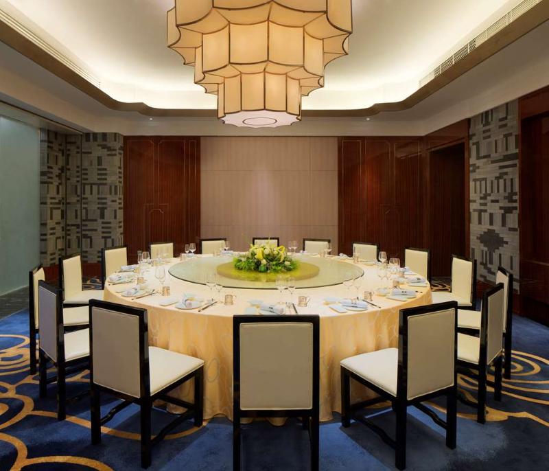 Radisson Blu Hotel Kashgar image