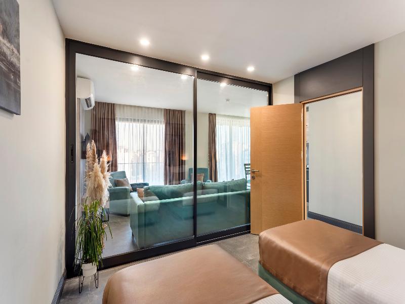 Rodinn Park Hotel image