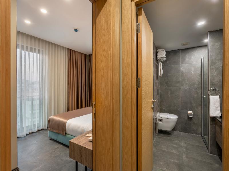Rodinn Park Hotel image