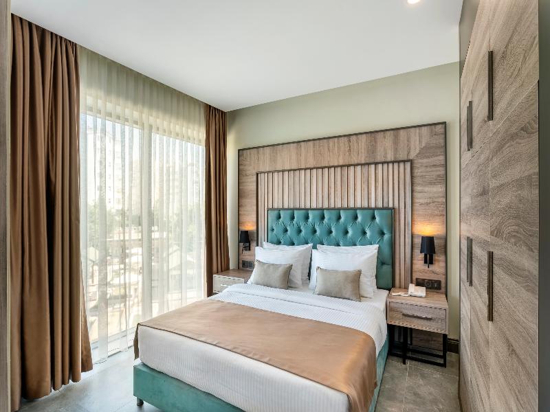 Rodinn Park Hotel image