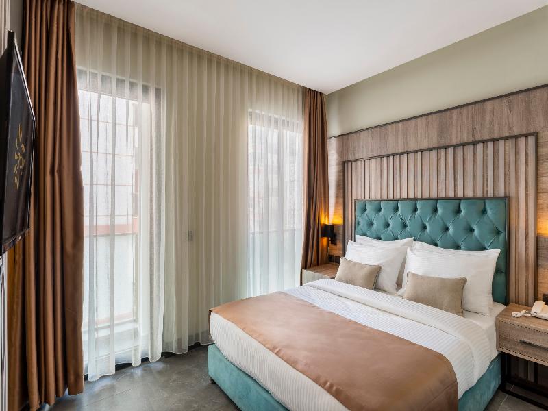 Rodinn Park Hotel image