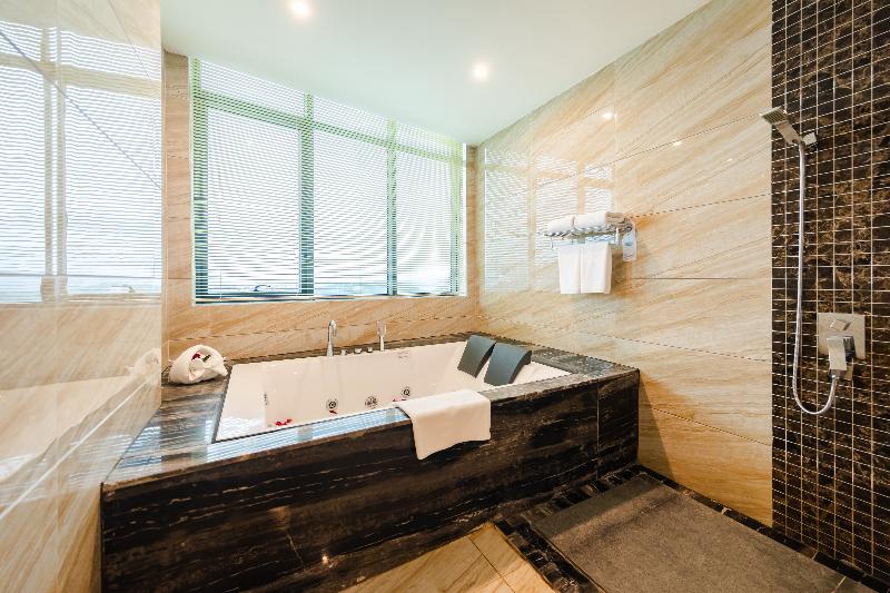 Muong Thanh Luxury Quang Ninh Hotel photo 20