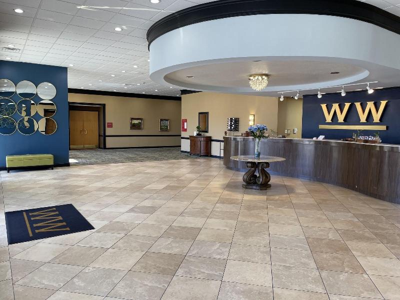Whispering Woods Hotel And Conference Center image