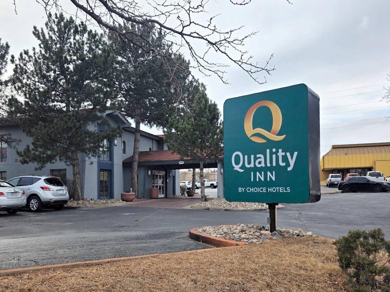 QUALITY INN Aurora image