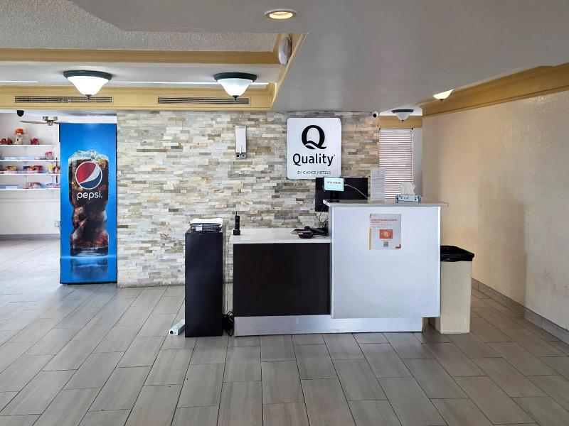 QUALITY INN Aurora image