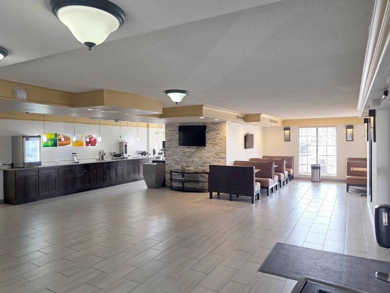 QUALITY INN Aurora image