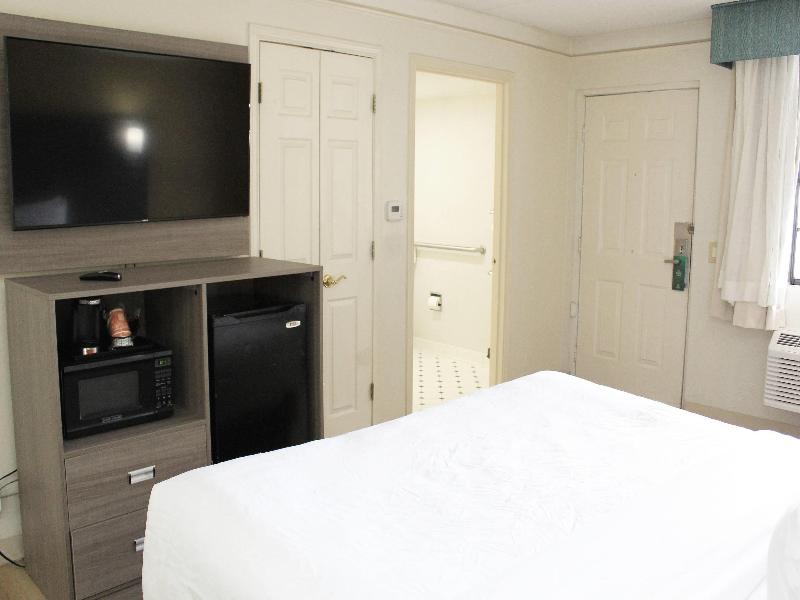 QUALITY INN Aurora image