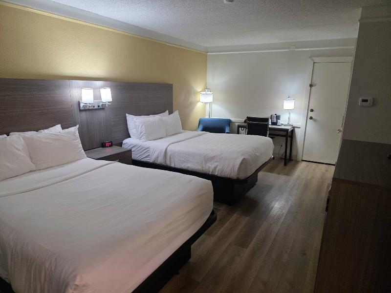 QUALITY INN Aurora image