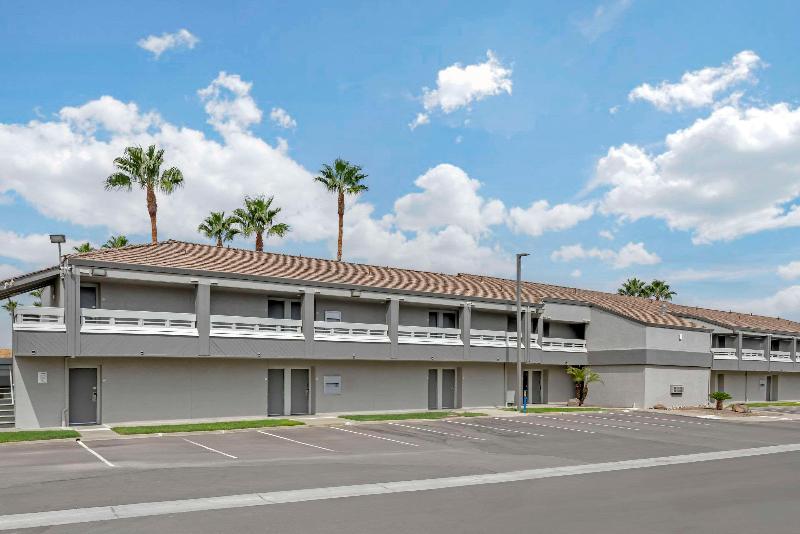 Quality Inn Kettleman City Near Hwy 41 image