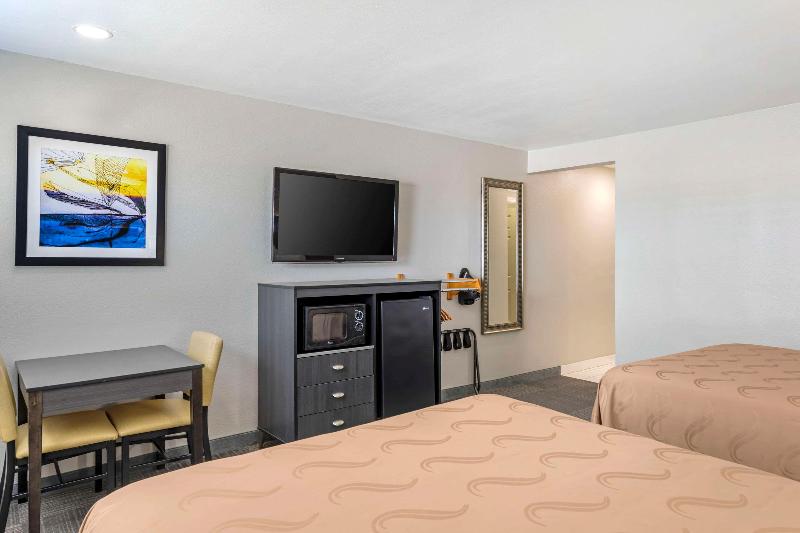 Quality Inn Kettleman City Near Hwy 41 image