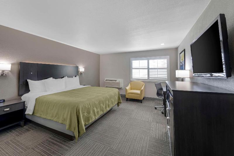 Quality Inn Kettleman City Near Hwy 41 image