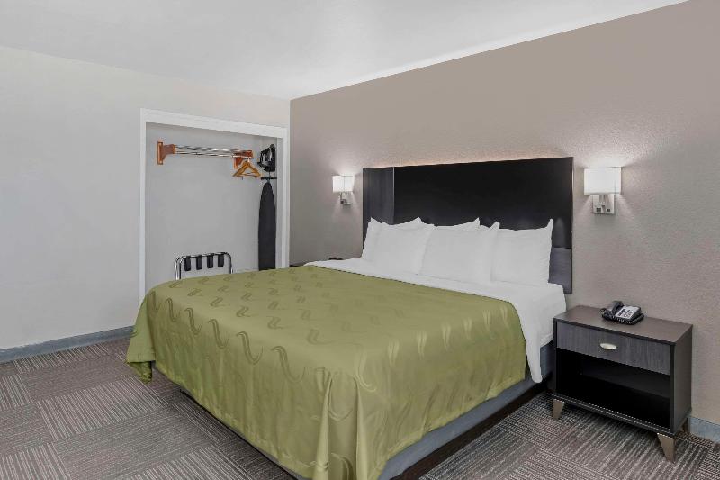 Quality Inn Kettleman City Near Hwy 41 image