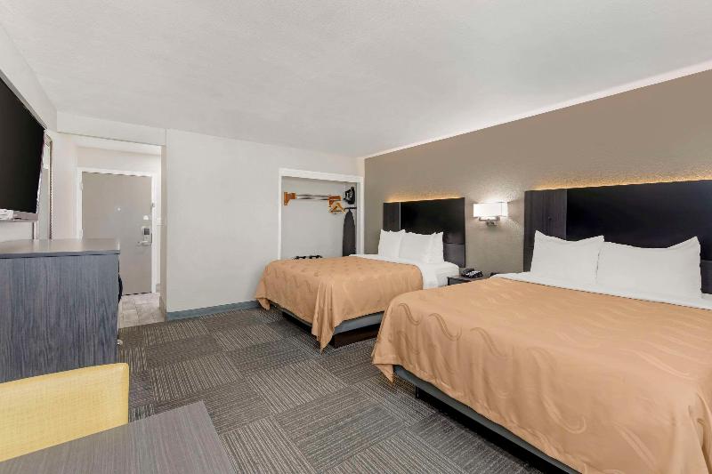 Quality Inn Kettleman City Near Hwy 41 image