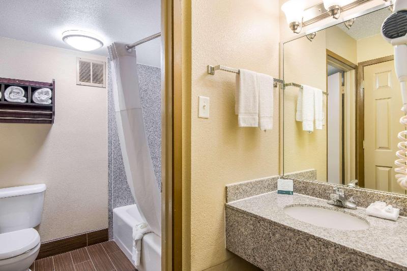 Quality Inn Sweetwater I-20 image