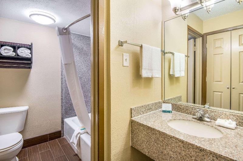Quality Inn Sweetwater I-20 image