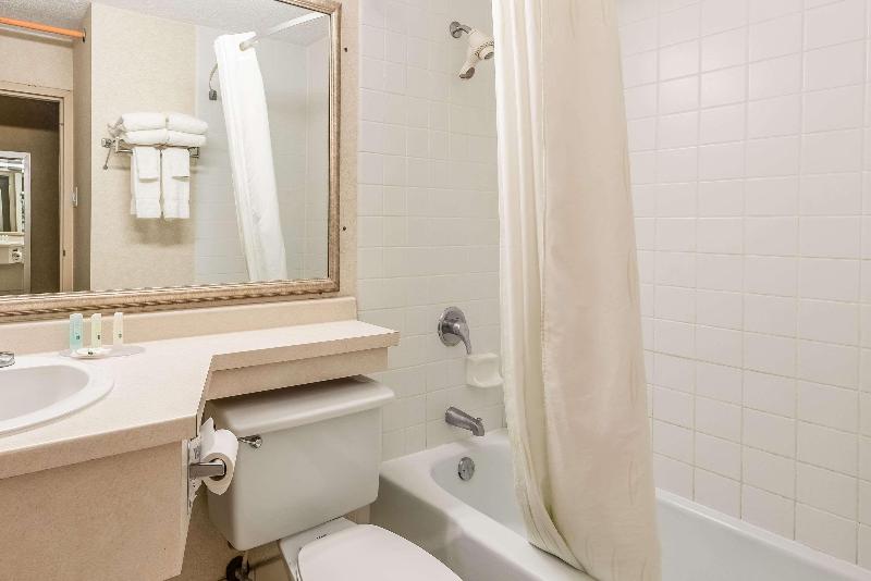 Quality Inn Suites Brainerd image