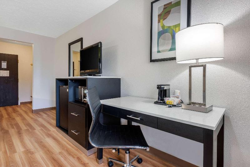 Quality Inn Coraopolis image