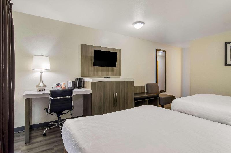 Rodeway Inn Enumclaw Mount RainierCrystal Mountain image