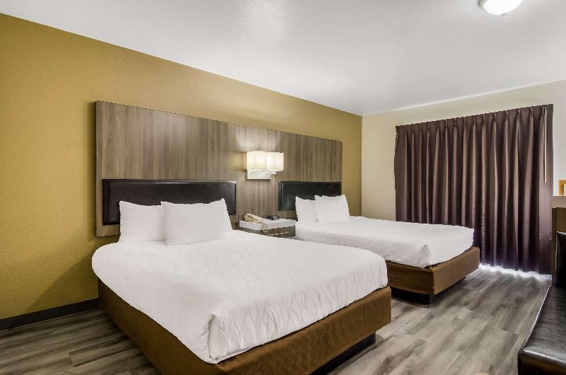 Rodeway Inn Enumclaw Mount RainierCrystal Mountain image