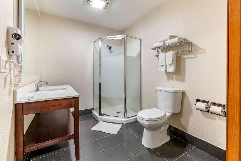Quality Inn New London image