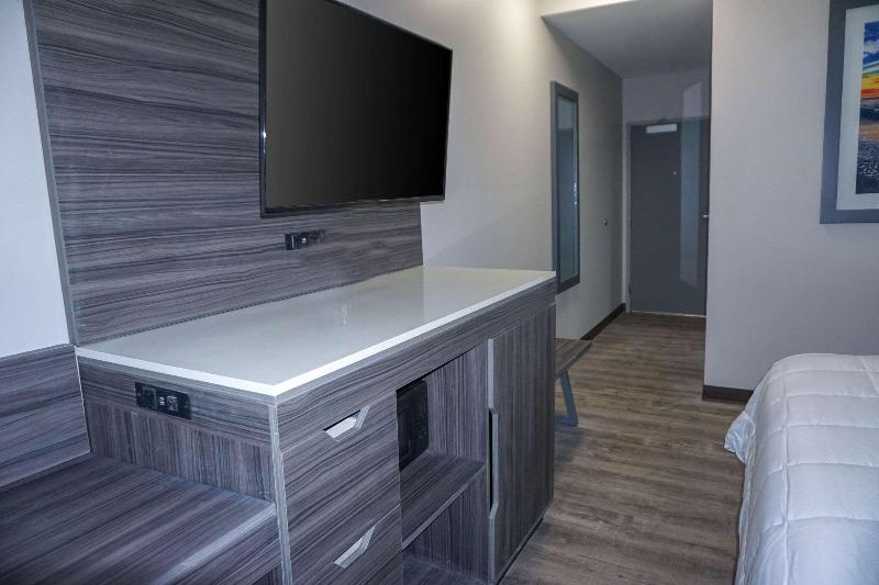 The Waves Hotel An Ascend Hotel Collection Member image