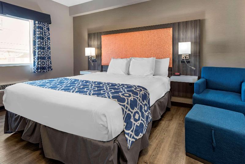 The Waves Hotel An Ascend Hotel Collection Member image