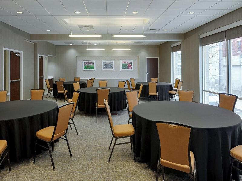 Springhill Suites Bloomington image