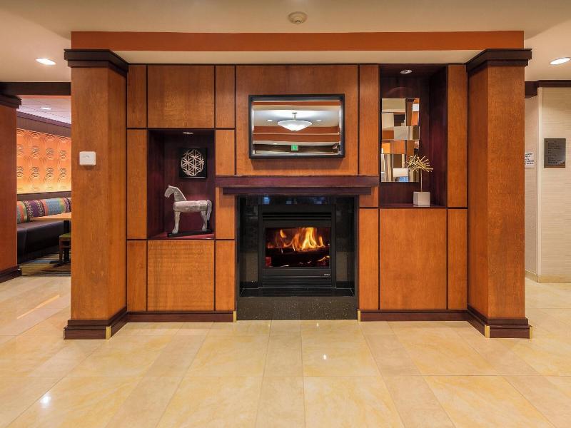 Fairfield Inn Suites Augusta Me
